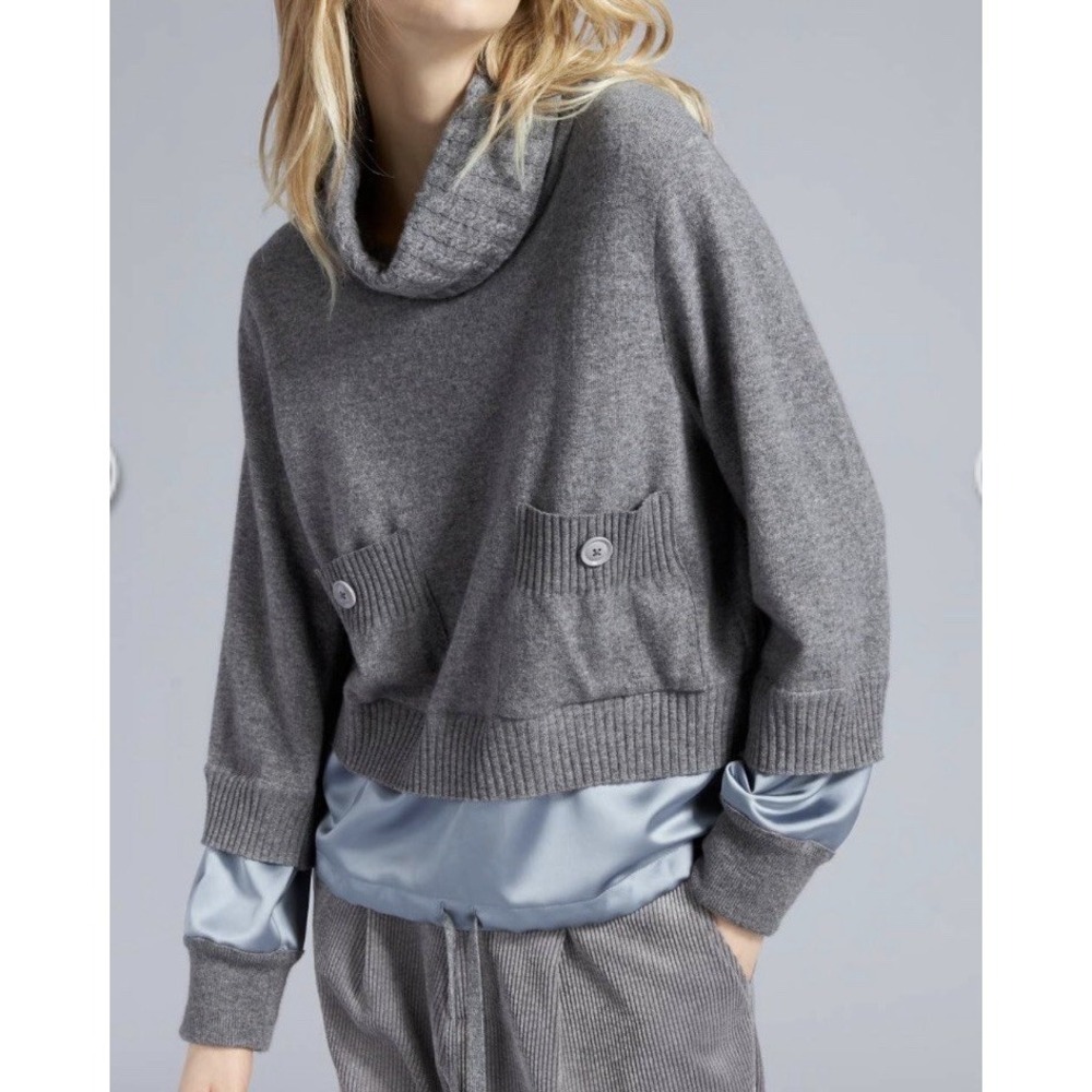 NWT Tricot Chic Knitwear‎ Wool Satin Turtleneck Luxury Sweater Italy Gray Size 6